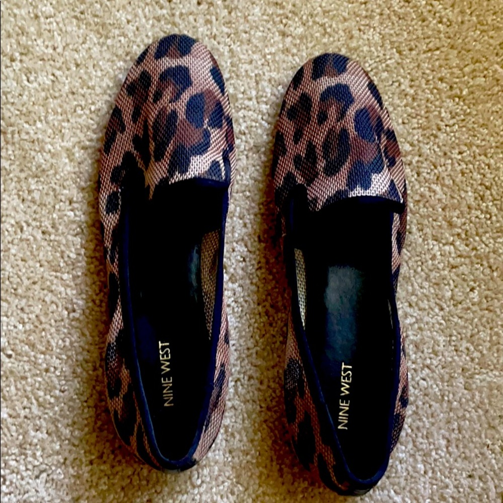 Plus size cheetah print flats